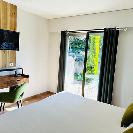 מוסטיה-סן-מארי Hotel Le Colombier מראה חיצוני תמונה