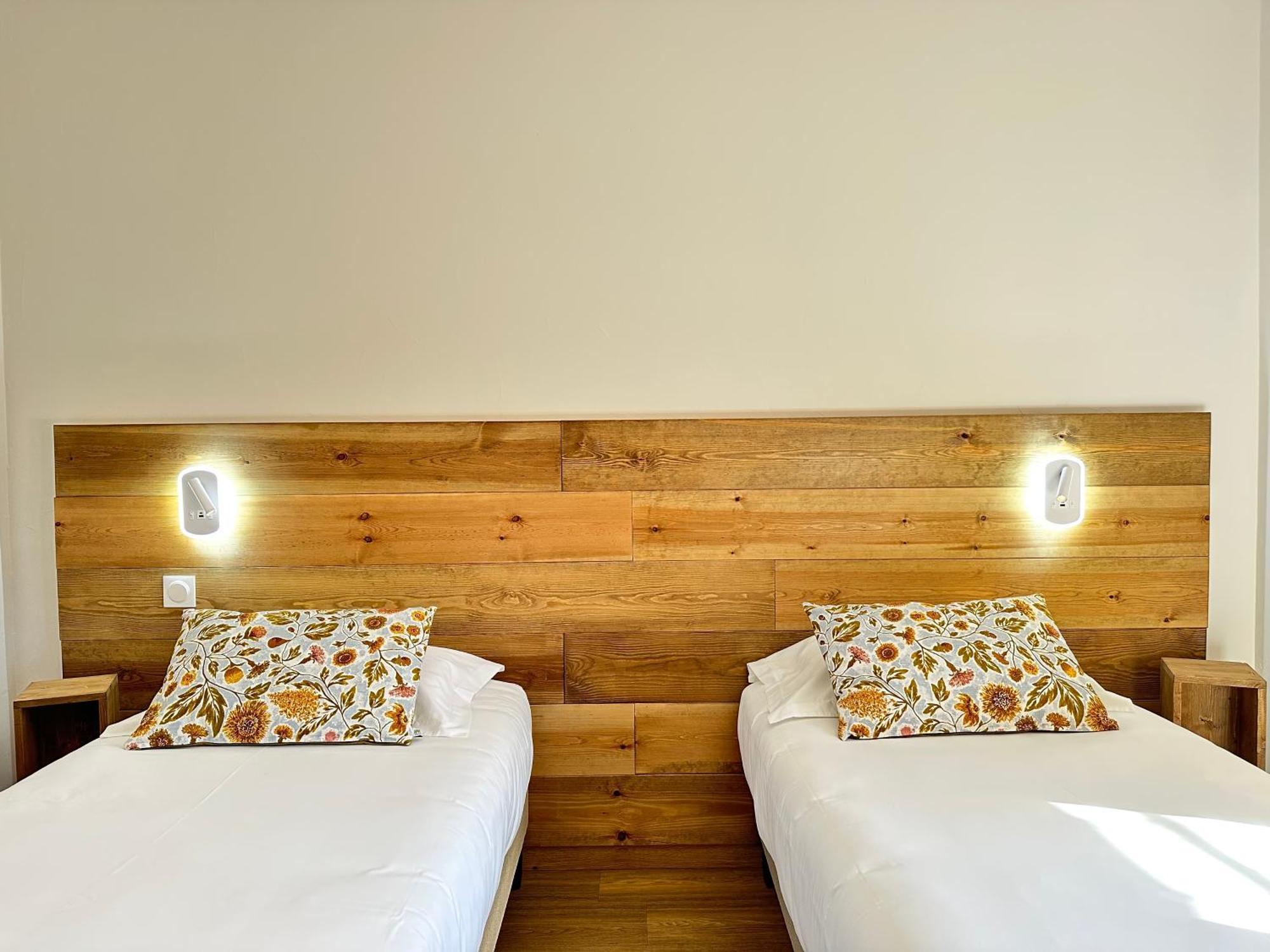 מוסטיה-סן-מארי Hotel Le Colombier מראה חיצוני תמונה