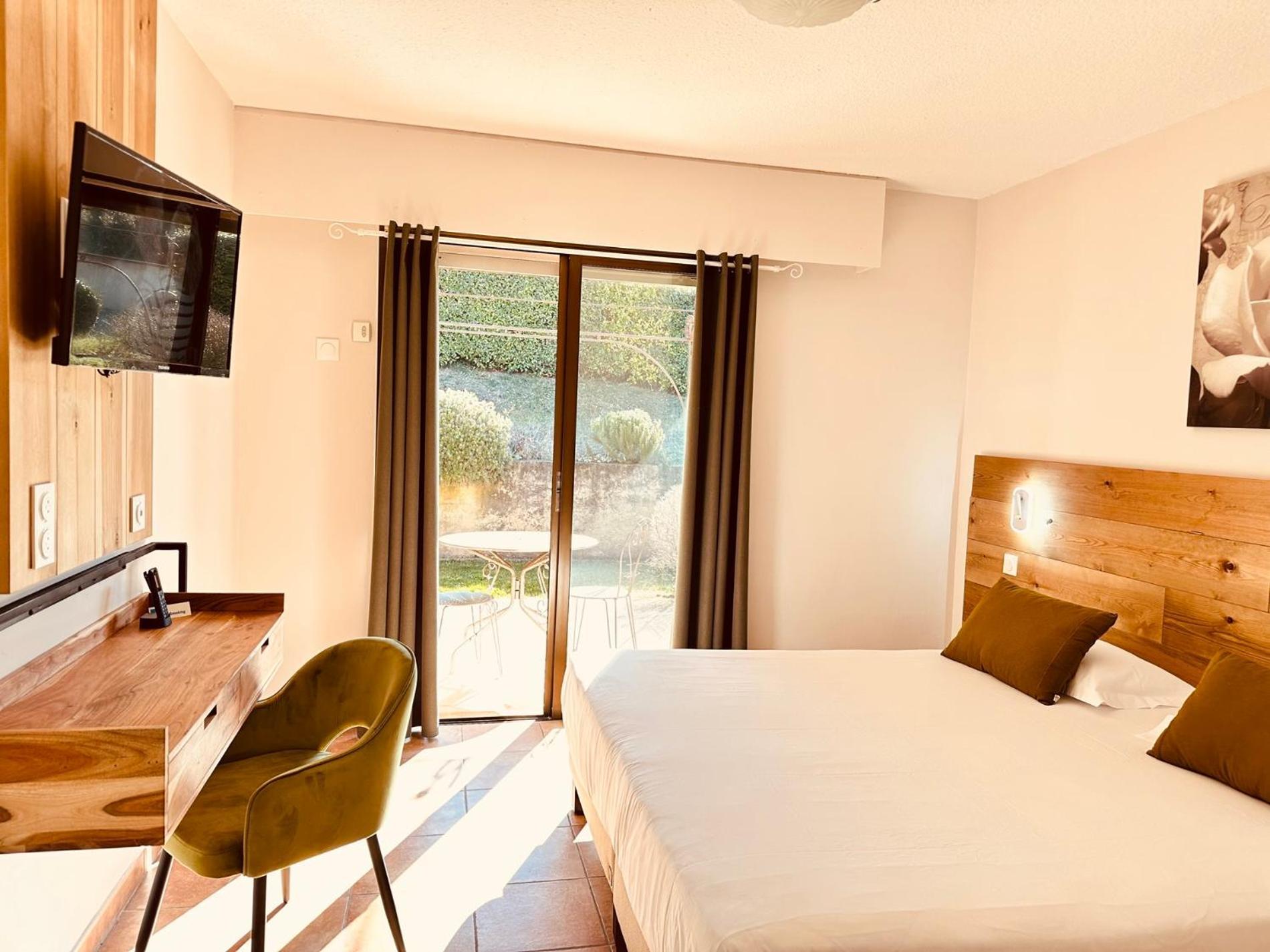 מוסטיה-סן-מארי Hotel Le Colombier מראה חיצוני תמונה