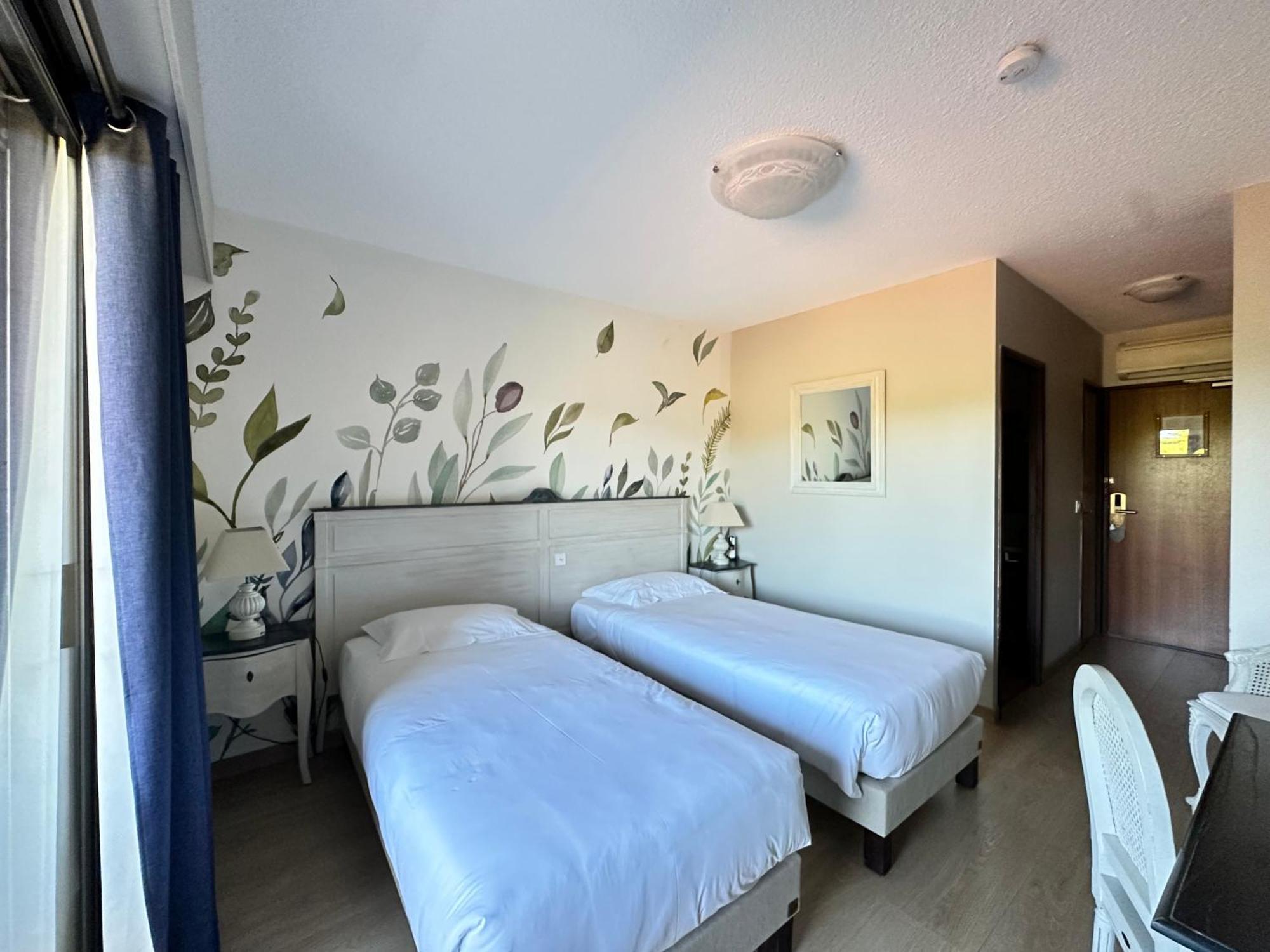 מוסטיה-סן-מארי Hotel Le Colombier מראה חיצוני תמונה