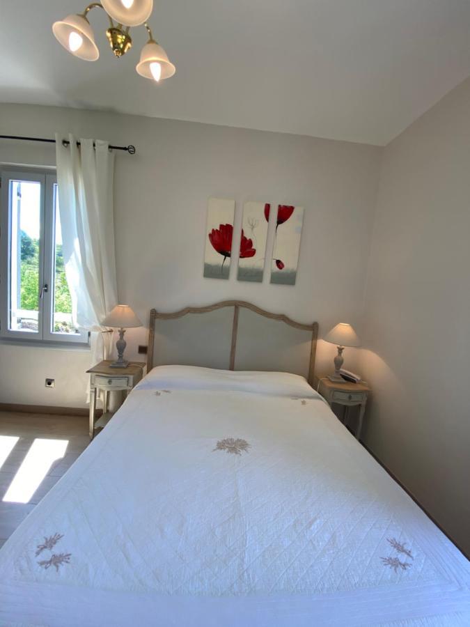 מוסטיה-סן-מארי Hotel Le Colombier מראה חיצוני תמונה
