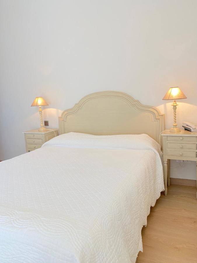 מוסטיה-סן-מארי Hotel Le Colombier מראה חיצוני תמונה